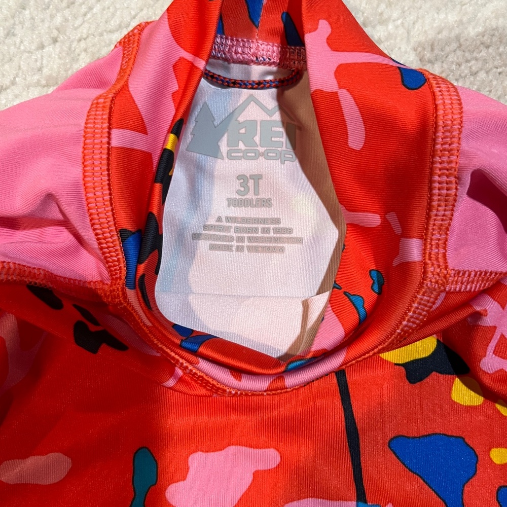 REI Rashguard - Picture 2 of 2